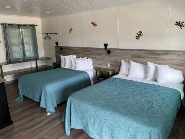 Double Room with Extra Bed interior